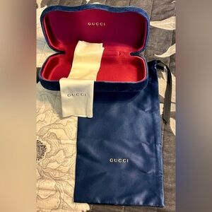 Brand New Oversized GUCCI Sunglass Case with Lens Cleaning Cloth and Dustbag